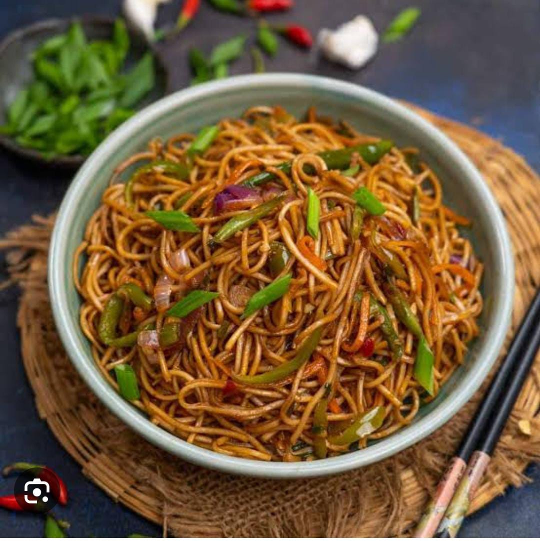 Veg Noodles-https://i-media.vyaparify.com/vcards/products/601/Bundelkhand'-Veg-noodles.jpeg Image
