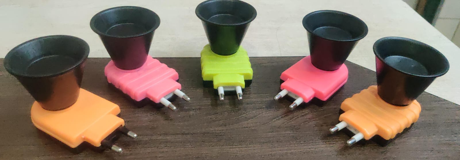Plastic Electric Kapoor Dani, For Worship-https://i-media.vyaparify.com/vcards/products/60110/WhatsApp-Image-2024-08-20-at-6.50.36-PM-(1).jpeg Image