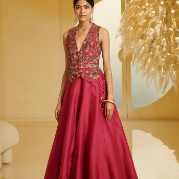 Lehenga with Unique contemporary Blouse | Trendy Threads | MG Road, Ganesh Peth Laxmi Road Dulya Maruti Chowk Pune 411002