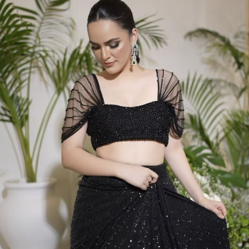 Sequenced Blouse and Lehenga | Trendy Threads | MG Road, Ganesh Peth Laxmi Road Dulya Maruti Chowk Pune 411002