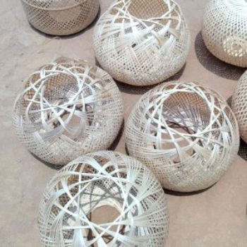 Bamboo Lamp 21-https://i-media.vyaparify.com/vcards/products/62445/product_1725527175.png Image