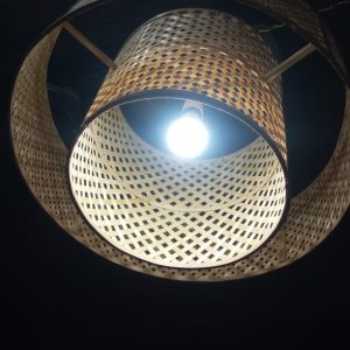 Bamboo Lamp 19-https://i-media.vyaparify.com/vcards/products/62447/product_1725527297.png Image