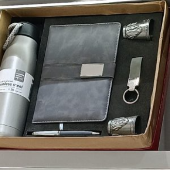 Corporate gift set 04-https://i-media.vyaparify.com/vcards/products/62556/product_1725532751.png Image