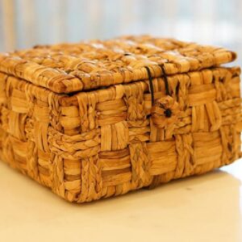 Kauna Grass Basket 6-https://i-media.vyaparify.com/vcards/products/62611/product_1725535384.png Image