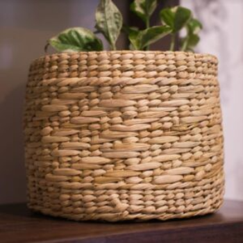 Kauna Grass Basket 5-https://i-media.vyaparify.com/vcards/products/62612/product_1725535457.png Image
