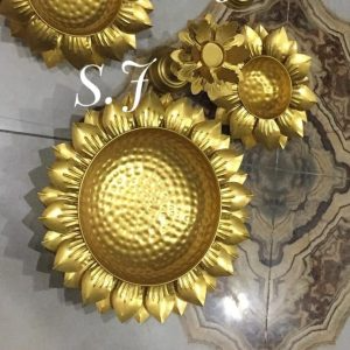 Urli 15-https://i-media.vyaparify.com/vcards/products/62628/product_1725536326.png Image