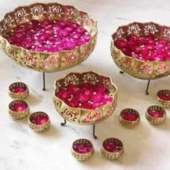 Urli 12-https://i-media.vyaparify.com/vcards/products/62631/product_1725536412.png Image