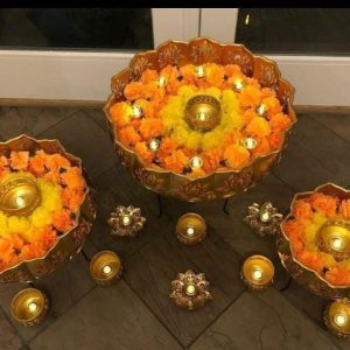 Urli 5-https://i-media.vyaparify.com/vcards/products/62637/product_1725536678.png Image