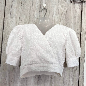 CROP TOP-https://i-media.vyaparify.com/vcards/products/63164/product_1725809845.png Image