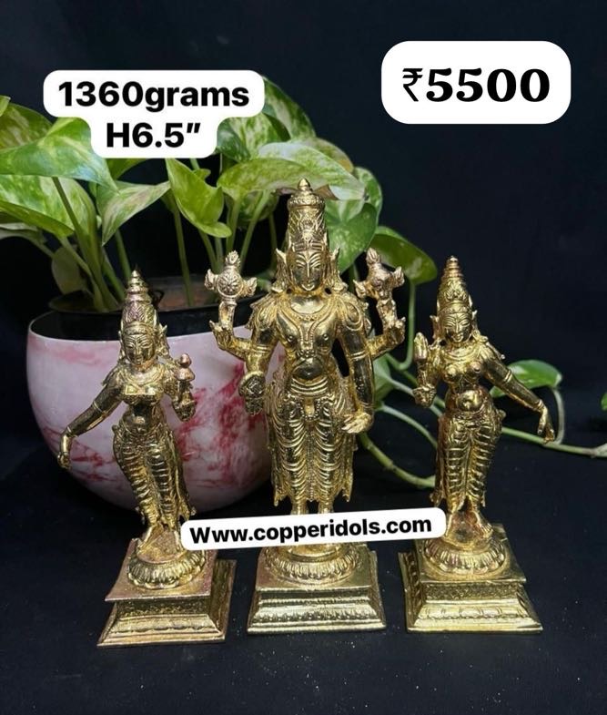 panchaloha idol of srinivasa with sridevi and bhudevi-https://i-media.vyaparify.com/vcards/products/67170/5f3e7c99-6542-4178-a855-205bd9d40af6.jpg Image