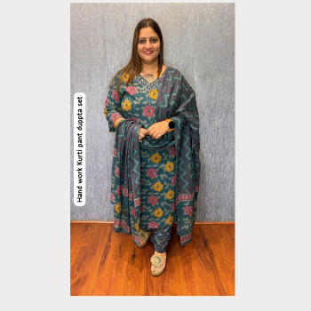 Hand Work Kurti Pant Dupatta Set MEENU BOUTIQUE Shop No. L-15, ASHIRWAD COMPLEX, OPP ARJUN COMPLEX BHATAR ROAD SURAT