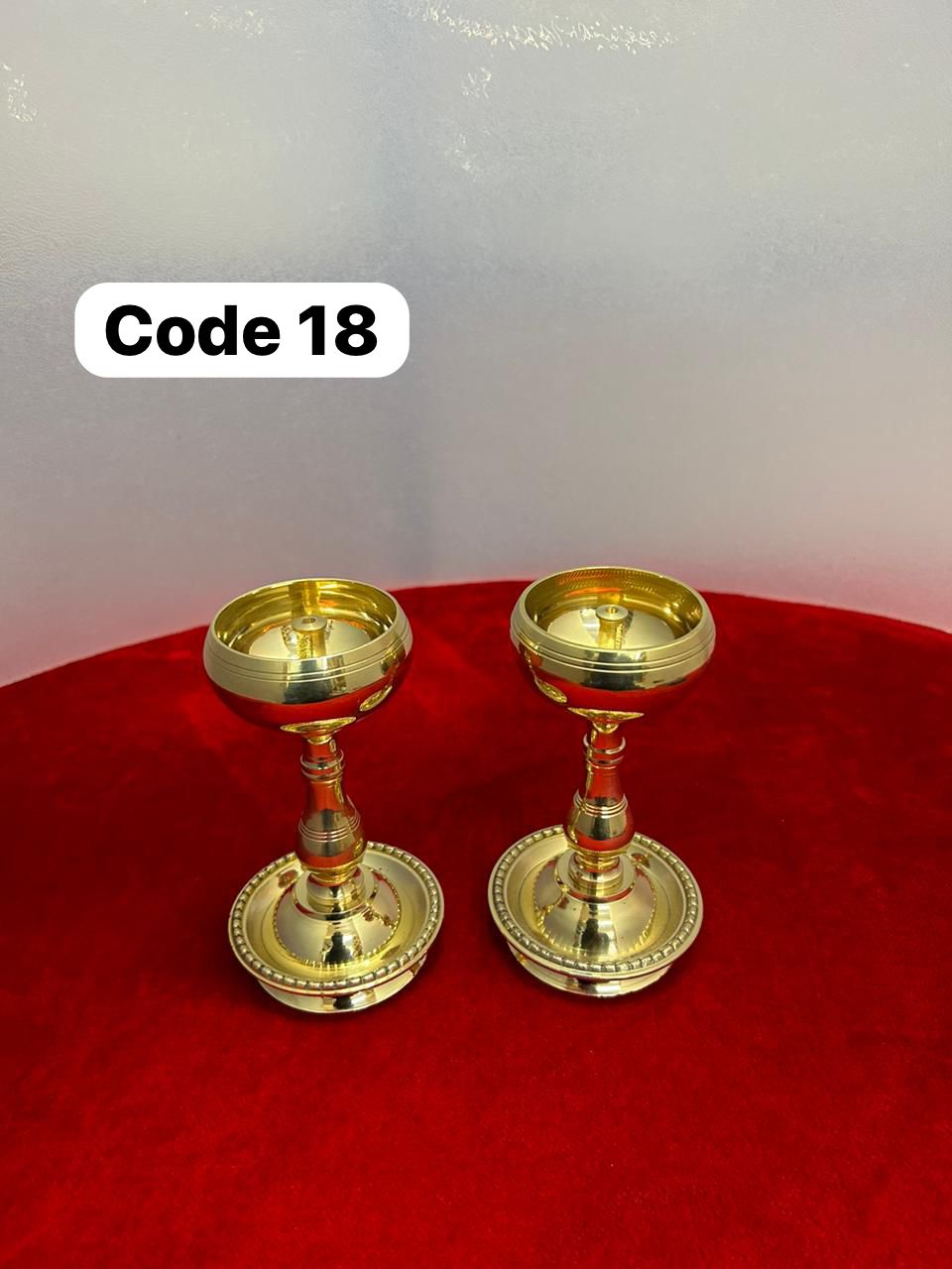 Panchaloha casted bowl lamps-https://i-media.vyaparify.com/vcards/products/67247/90dc7640-f1eb-4d82-a600-0d22a812d355.jpg Image