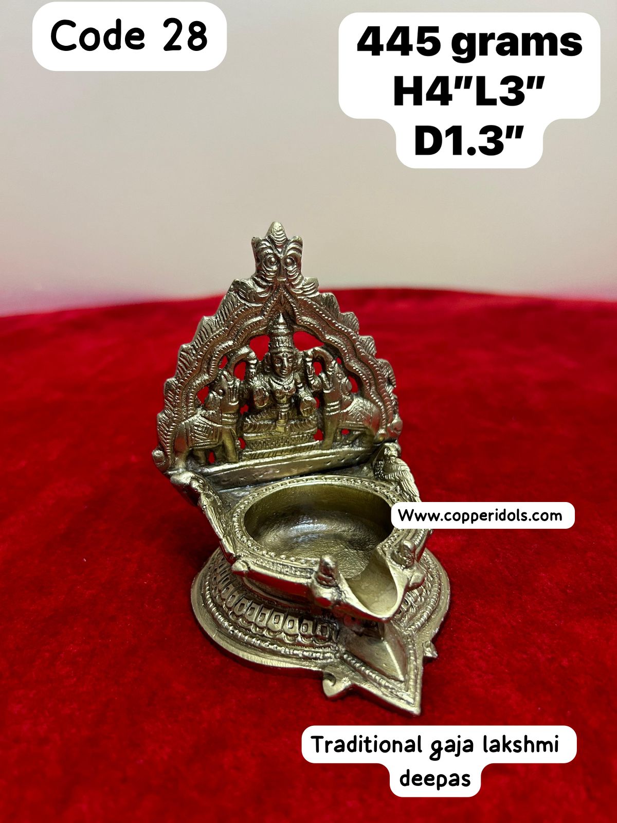 Panchaloha made traditional gajalakshmi deepa / lamp-https://i-media.vyaparify.com/vcards/products/67308/99904864-d205-417e-8afc-f4b1d1d1688a.jpg Image