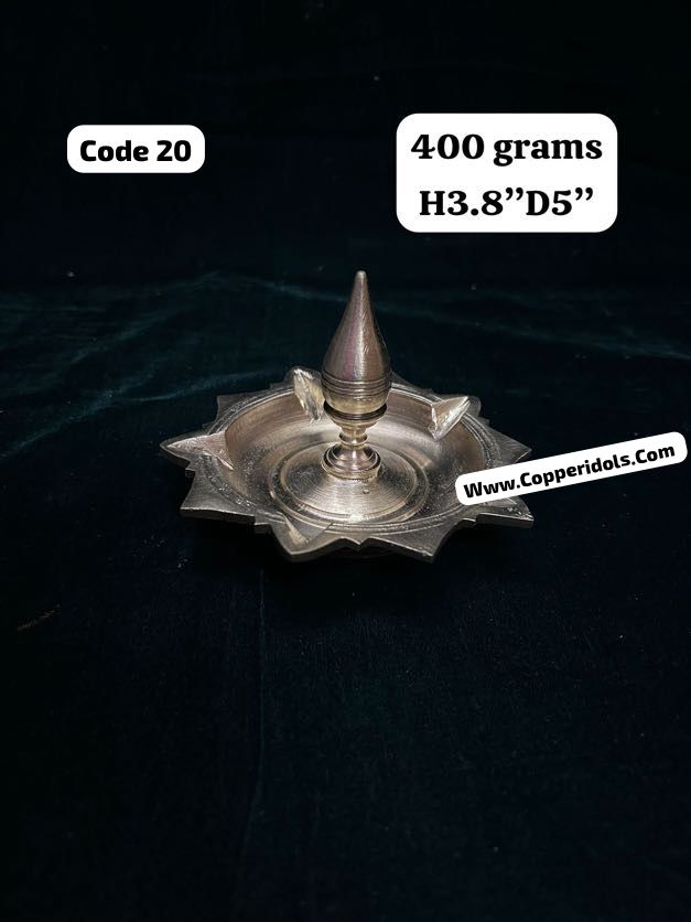 panchaloha handcrafted lamp-https://i-media.vyaparify.com/vcards/products/69397/5e43155d-d56c-4171-830b-482620874327.jpg Image