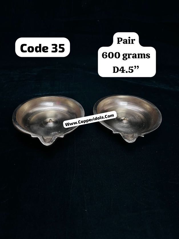 Panchaloha handcrafted lamps-https://i-media.vyaparify.com/vcards/products/69401/e070daa3-7f3d-4022-9211-0551de88106b.jpg Image