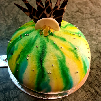 Dome shape pineapple cake-https://i-media.vyaparify.com/vcards/products/69576/product_1727683241.png Image
