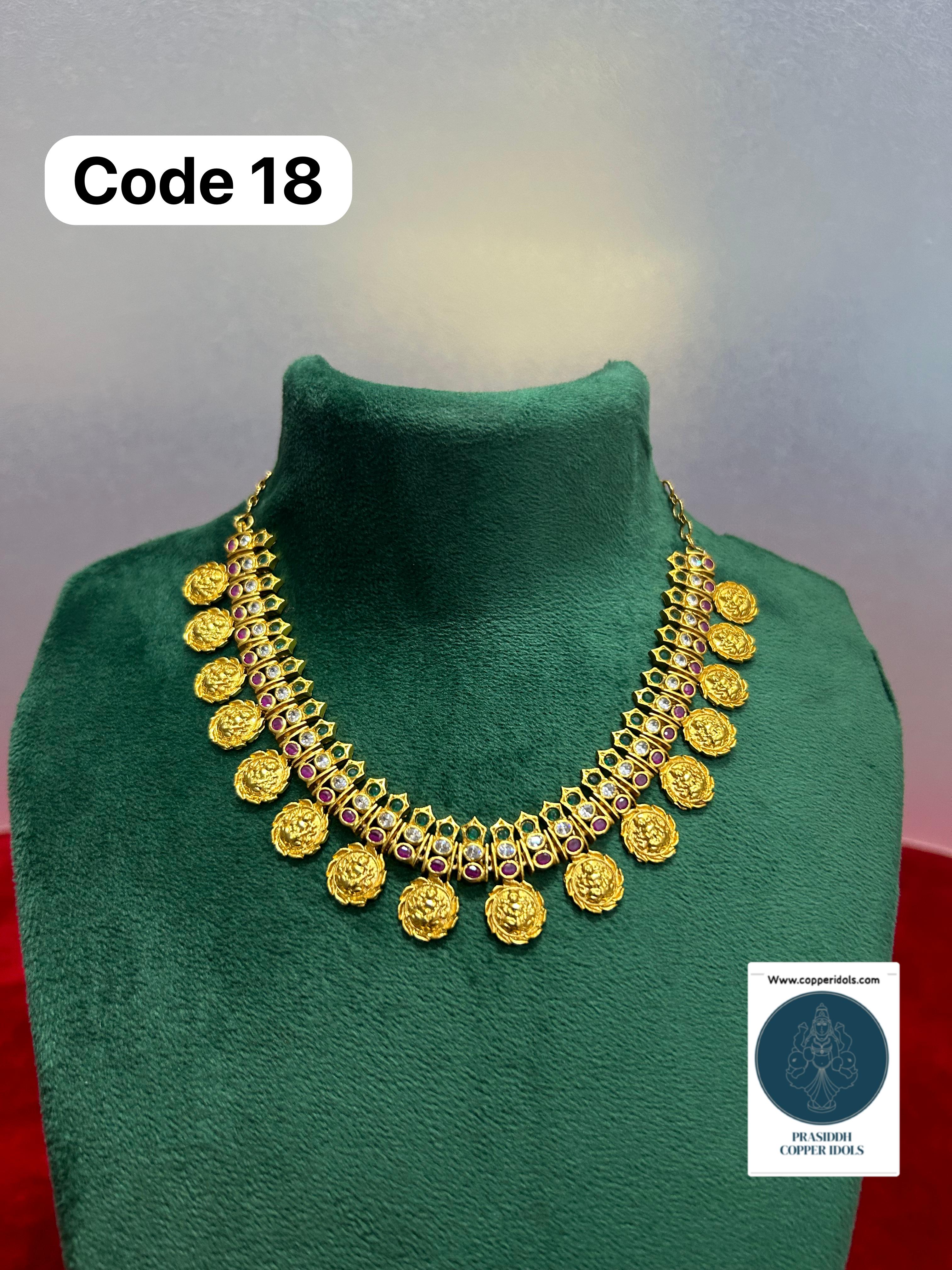 Panchaloha made Gold polished lakshmi choker-https://i-media.vyaparify.com/vcards/products/69680/650b9ae4-82cb-42d3-a2da-e251c4215d77-(1).jpg Image