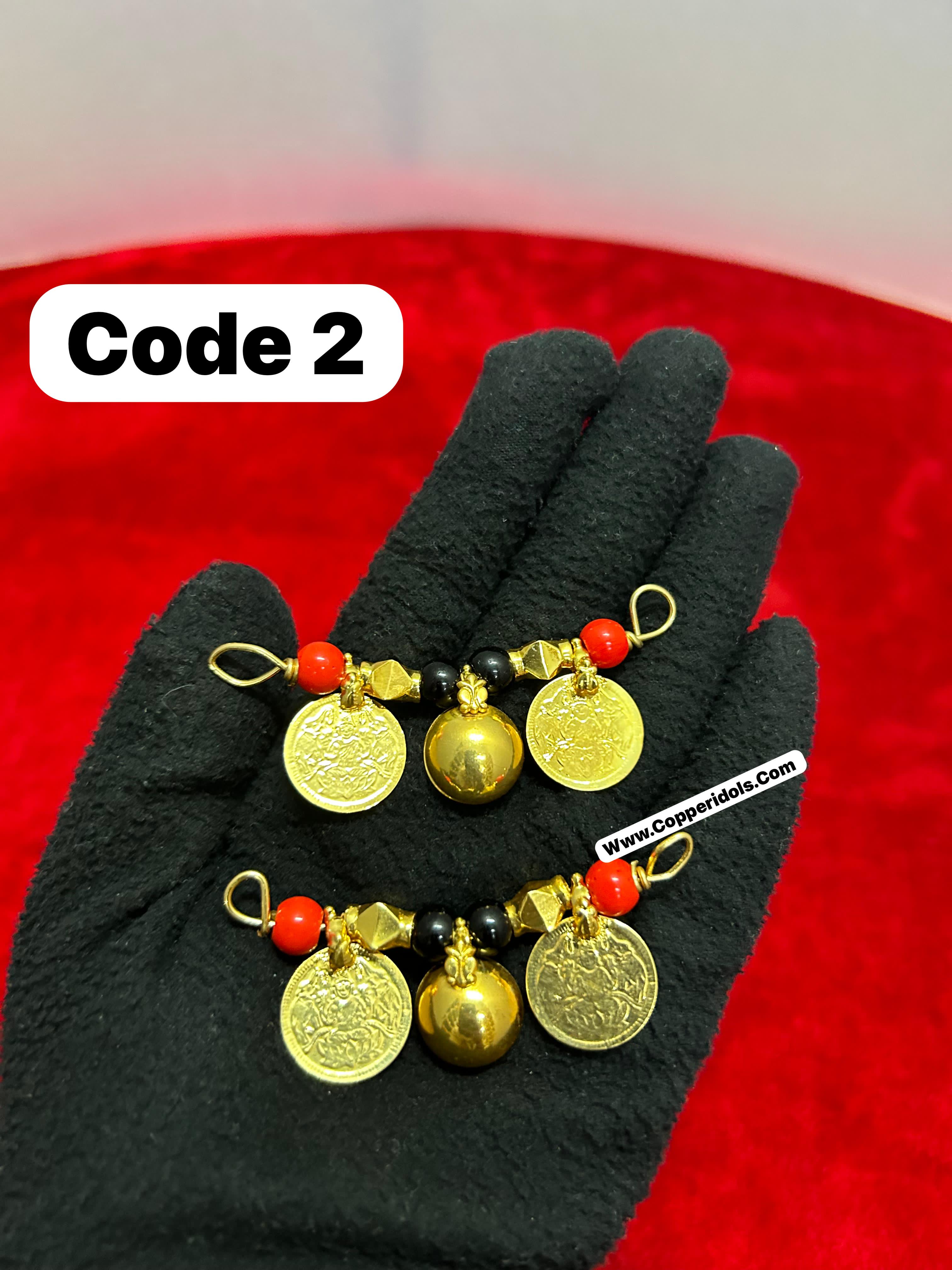 Panchaloha made gold polished lakshmi kasu with bottu thali, Mangalyam with karimani-https://i-media.vyaparify.com/vcards/products/69713/a3ef569e-fe5e-4f1c-93e9-915cf9ac79dd.jpg Image