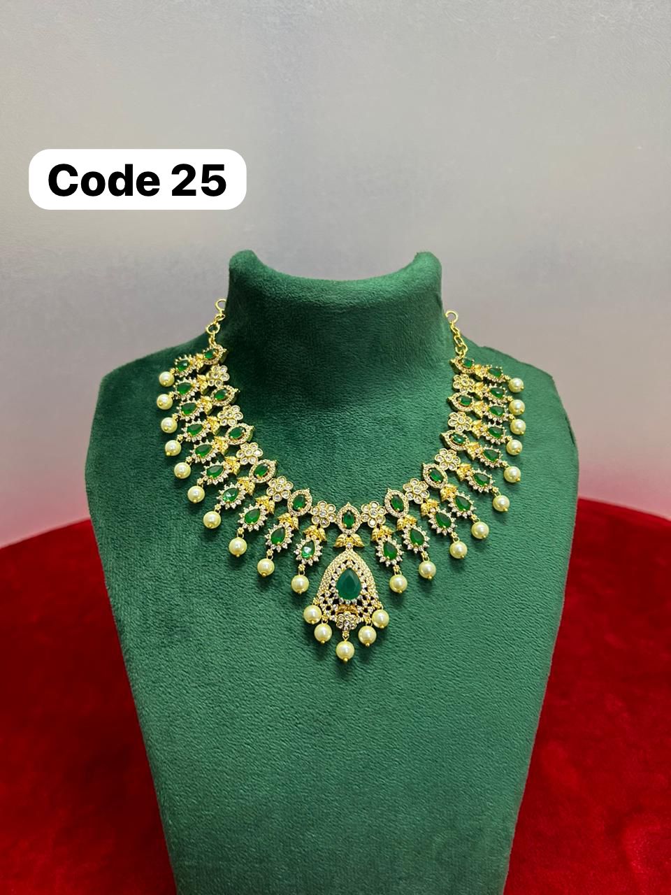 Panchaloha made grand necklace choker-https://i-media.vyaparify.com/vcards/products/69716/fa6efe35-f455-4d5f-865c-0ab1229f5a45.jpg Image