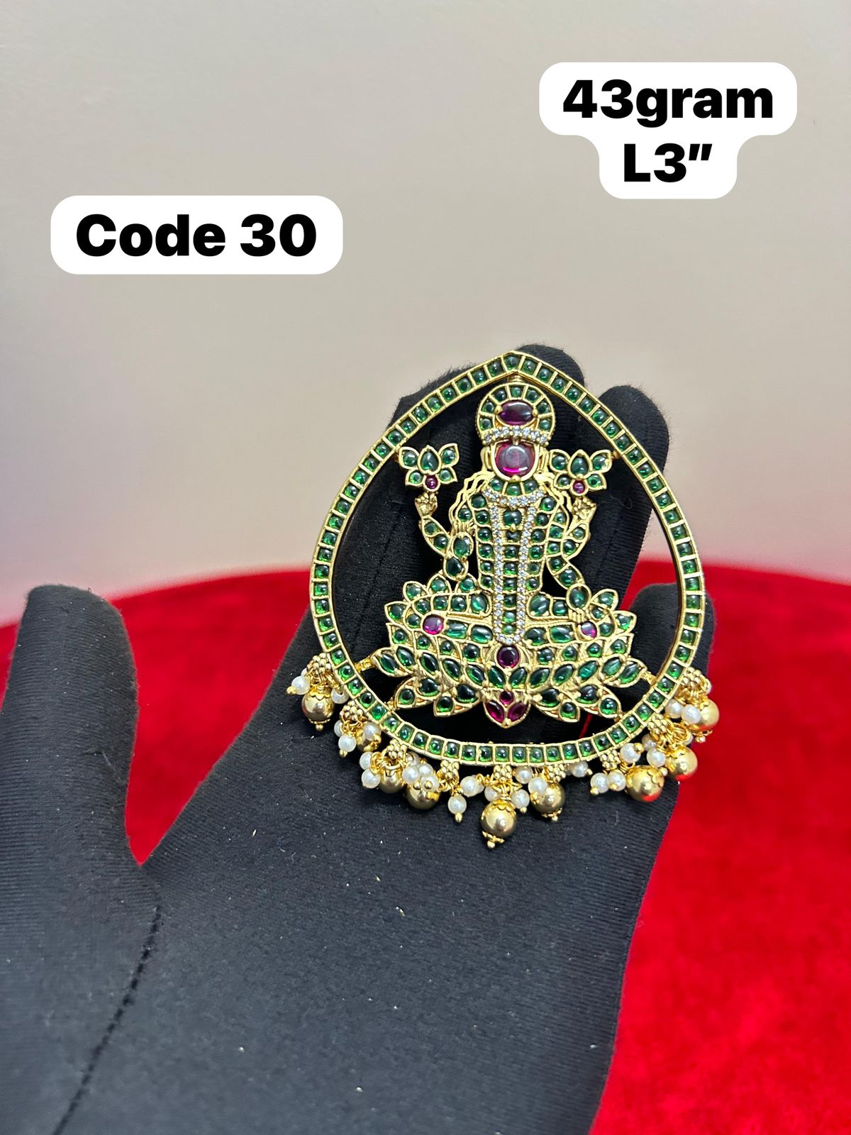 Panchaloha made Grand Lakshmi Pendant-https://i-media.vyaparify.com/vcards/products/69882/ce569b79-f4a7-4163-82ea-de7fe6a04ced.jpg Image