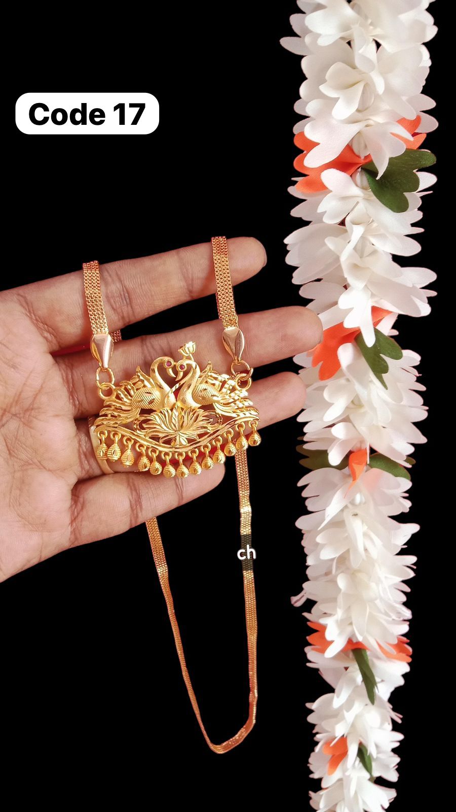 Panchaloha made gold polished necklace-https://i-media.vyaparify.com/vcards/products/69911/a99b2164-957b-4406-b3e3-654b3a5b9929.jpg Image