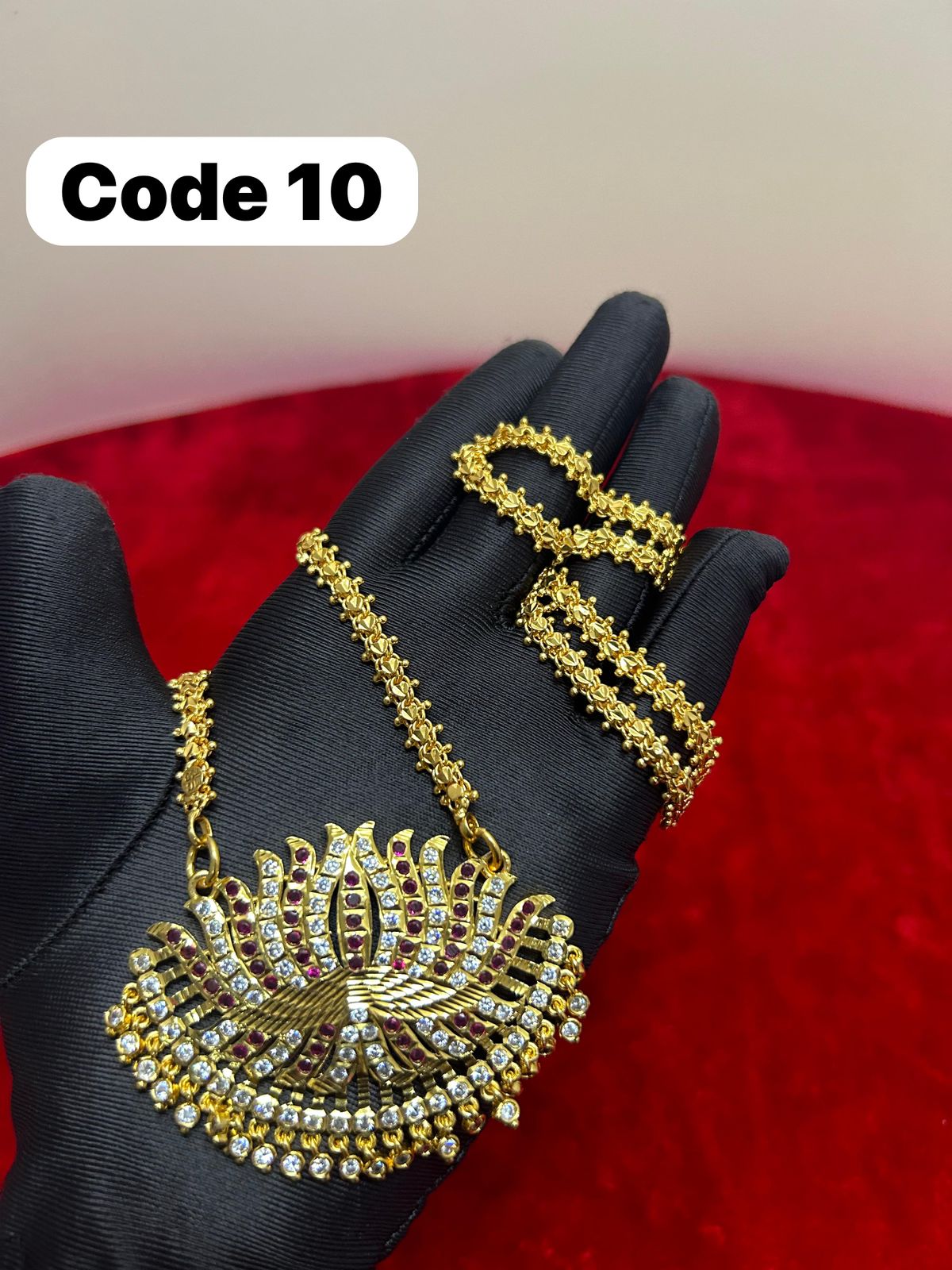 panchaloha made gold polished necklace-https://i-media.vyaparify.com/vcards/products/69948/1415e408-90da-482f-9a12-8ec9ddc0c306.jpg Image