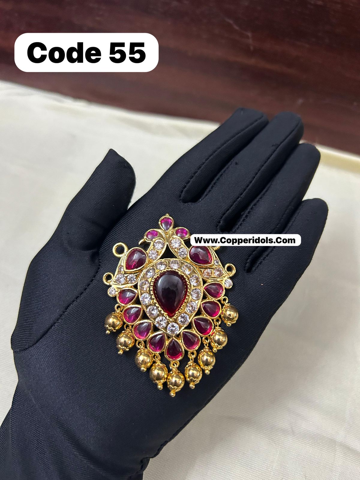 Panchaloha made gold polished gem studded pendant-https://i-media.vyaparify.com/vcards/products/70309/32d63891-e369-4562-8657-8648cb1d6d88.jpg Image