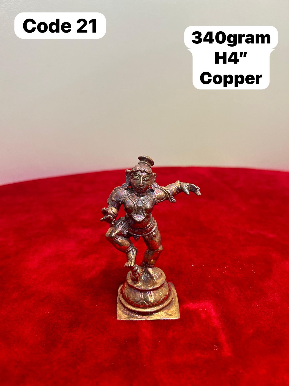 Copper made butter boll krishna-https://i-media.vyaparify.com/vcards/products/70394/68dcc1ad-d6c1-4077-8557-4f936b395ce6.jpg Image