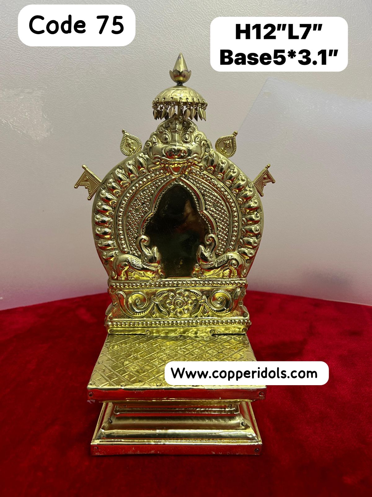 Panchaloha made peeta prabhavali-https://i-media.vyaparify.com/vcards/products/70491/77bde6a0-b8de-4d8c-b1b4-a42b89634fe0.jpg Image