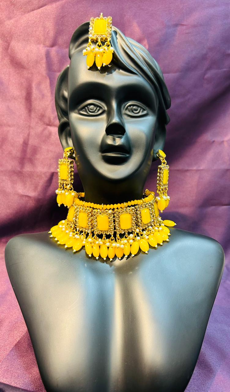 Gold design necklace-https://i-media.vyaparify.com/vcards/products/7079/IMG-20230830-WA0002.jpg Image