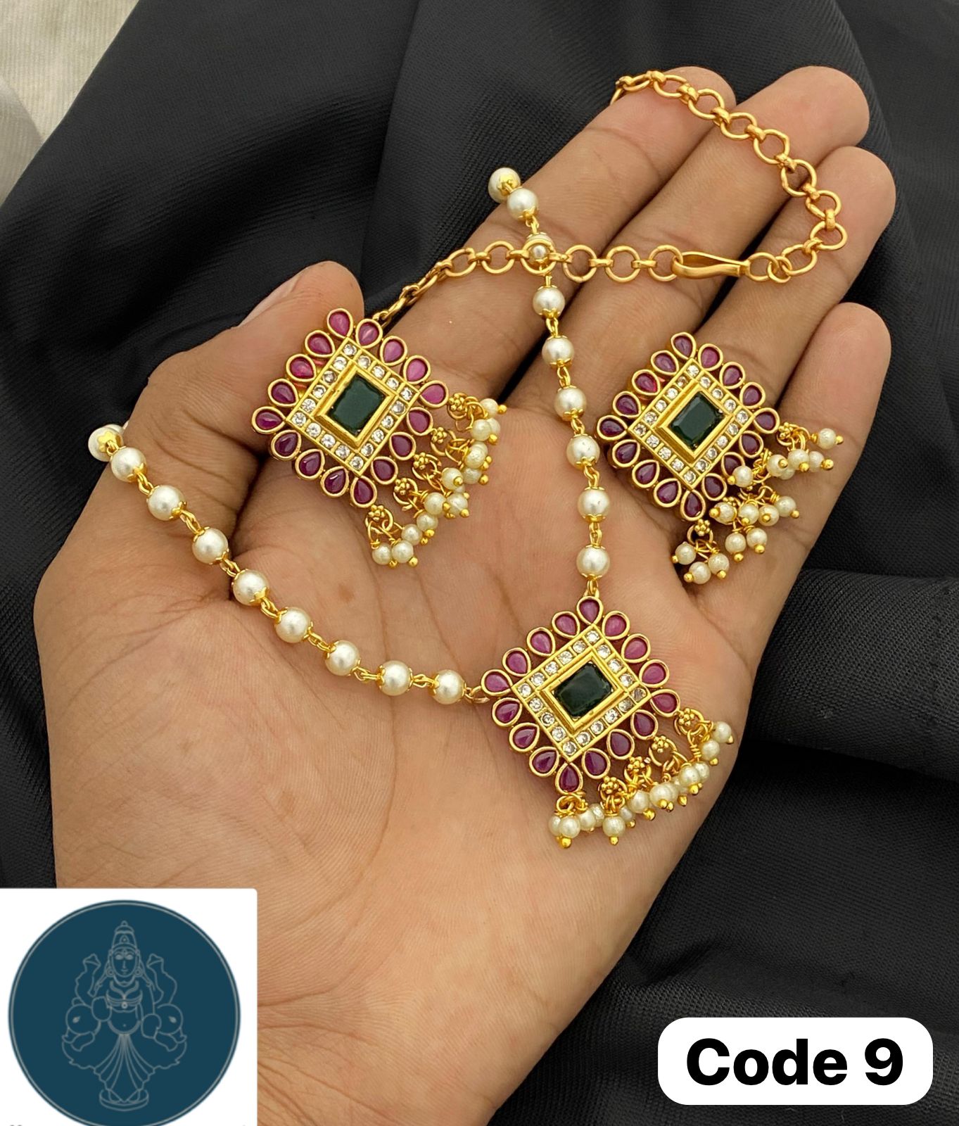 panchaloha made gold polished necklace-https://i-media.vyaparify.com/vcards/products/73055/8ede8619-28d1-43ae-99e1-b21ad4932546.jpg Image