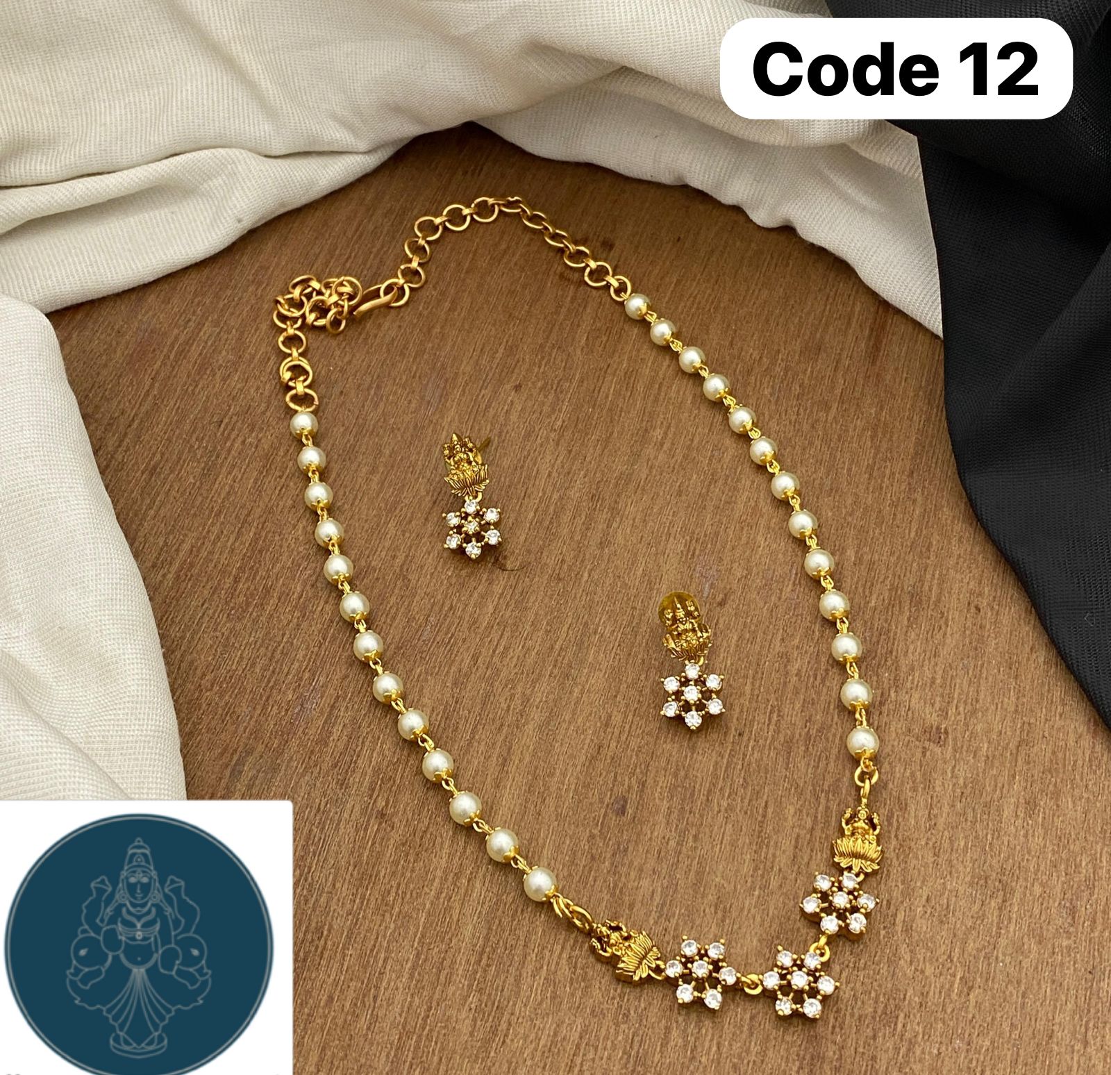 Panchaloha made gold polished necklace-https://i-media.vyaparify.com/vcards/products/73065/e9c19f93-0611-4694-8991-fcf730304db6.jpg Image