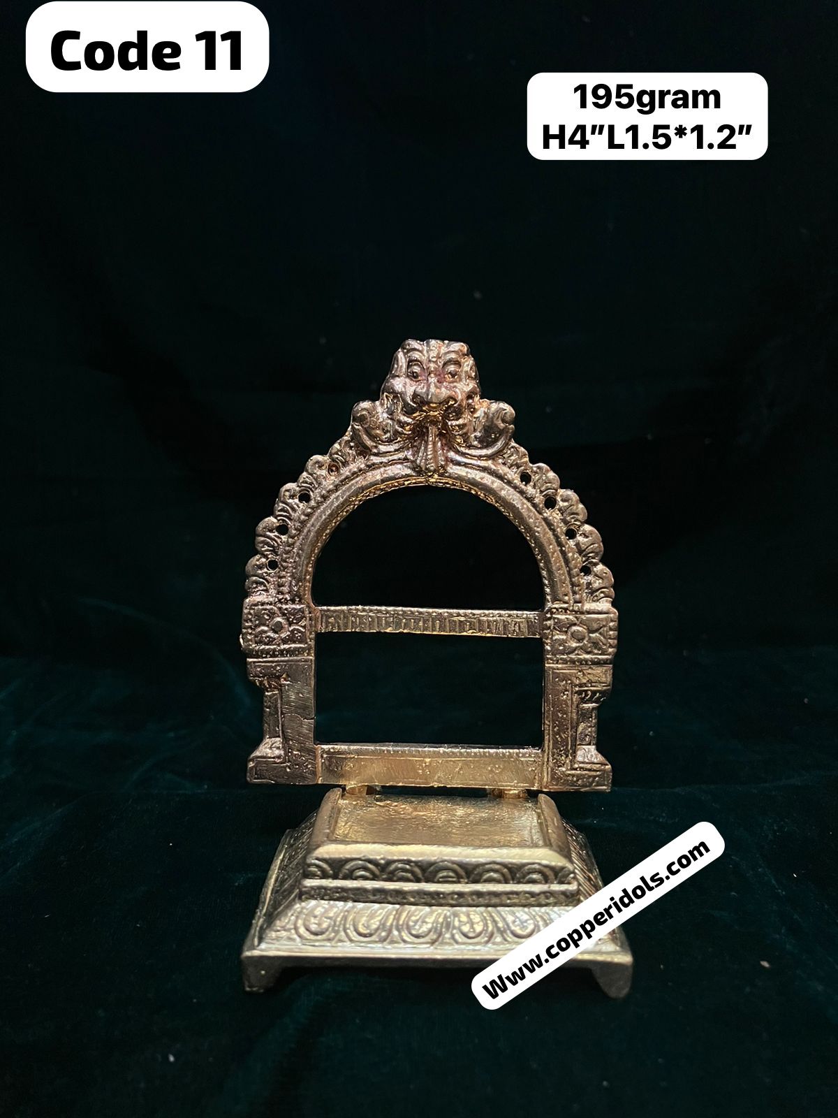 Panchaloha made peeta prabhavali-https://i-media.vyaparify.com/vcards/products/74396/9d5514d8-e1da-4f8f-b6d6-2edbdae74b32.jpg Image