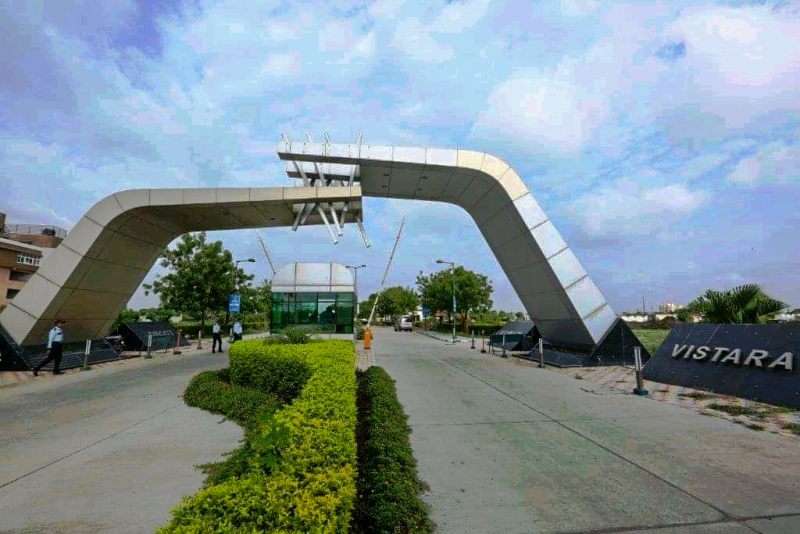 Plot-https://i-media.vyaparify.com/vcards/products/7550/419.jpg Image