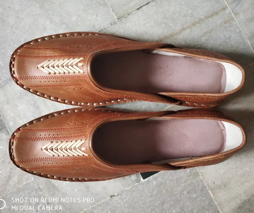 Men's Jutiya-https://i-media.vyaparify.com/vcards/products/7719/Jutiya.jpg Image