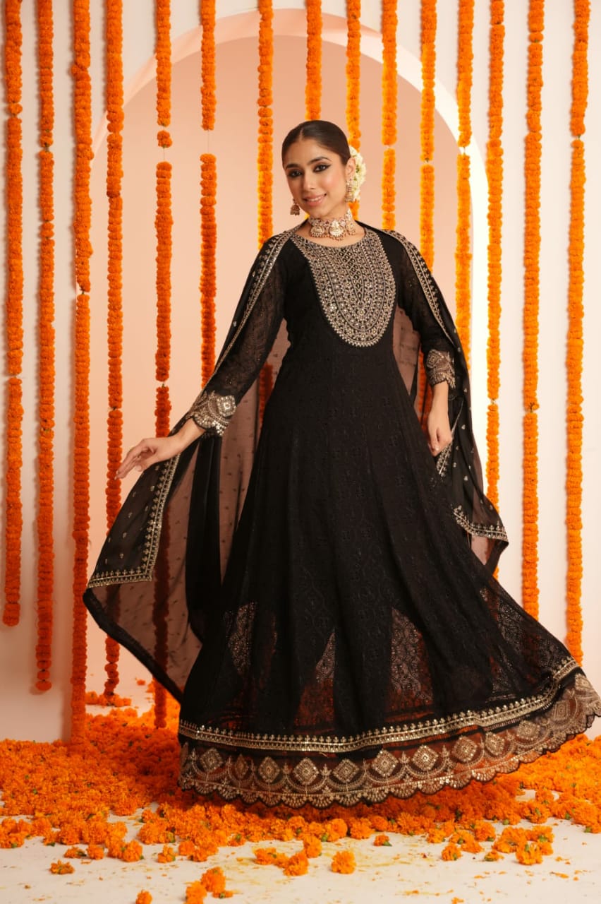 Georgette Heavy Embroidery Anarkali set-https://i-media.vyaparify.com/vcards/products/78252/1000415727.jpg Image