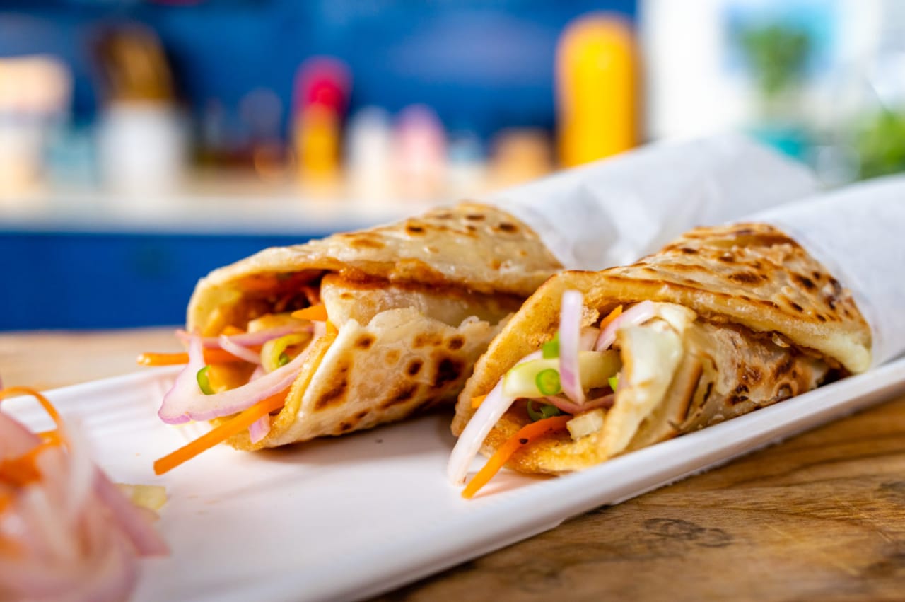 Kolkata Roll The Curry Crust इन्दौर, मध्य प्रदेश 452001, भारत