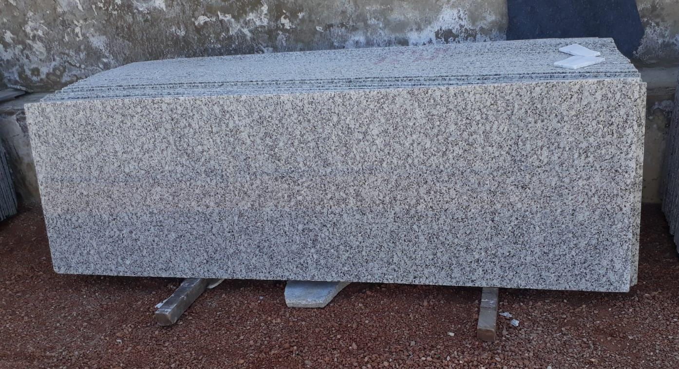 P white GRANITE-https://i-media.vyaparify.com/vcards/products/9262/5286fe52-3526-43d1-8c3b-e64dadd96e5a.jpeg Image