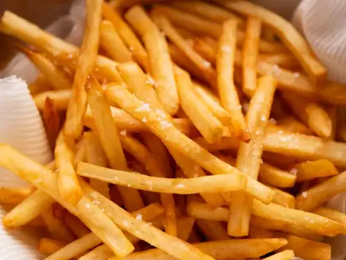 French Fries-https://i-media.vyaparify.com/vcards/products/9625/Crispy-Fries_8.jpg Image