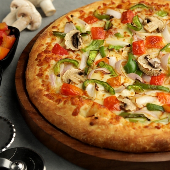 Delight in our Mix Vegetable Pizza-https://i-media.vyaparify.com/vcards/products/9631/1670111799010_SKU-0617_0.jpeg Image