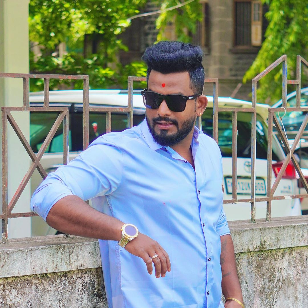 Shirts-https://i-media.vyaparify.com/vcards/products/9860/Shirts.jpg Image