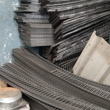Metal Scrap-https://i-media.vyaparify.com/vcards/products/99413/product_1734079667.png Image
