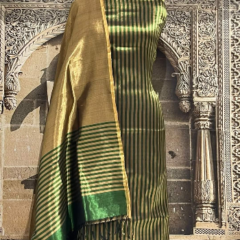 Roshni Handloom Heavy Zaree with Tissue Top Dupatta Roshni Handloom Moulana Aazad Marg Mominpura Near Jama Masjid M.P Maheshwar