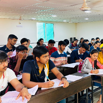8th, 9th & 10th Class Coaching – English & Semi-English Medium in Kothrud, Pune | AIMSS ACADEMY | AIMSS ACADEMY, SUTAR HOSPITAL AREA..GUJRAT COLONY..KOTHRUD-38, Near SIDHIVINAYAK TEMPLE, Vrindavan Colony, Azad Nagar, Kothrud, Pune, Maharashtra 411038, India
