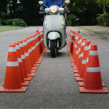 2-Wheeler Training | Amir Motor Training School | Shop No-5 , Plot No-A/3 , Ramdas Apartment, Diva-Mulund Highway Road, Near HDFC Bank, Near Dominoes Signal, Sector-9, Airoli, Navi Mumbai, Maharashtra 400708, India