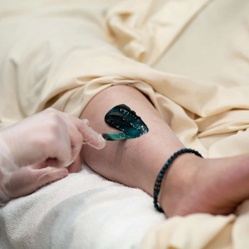 Stripless Wax | HairLine Salon & Academy | Shop No 01,Sunny Pride,Z-Bridge,JM Road,Deccan Gymkhana,Pune