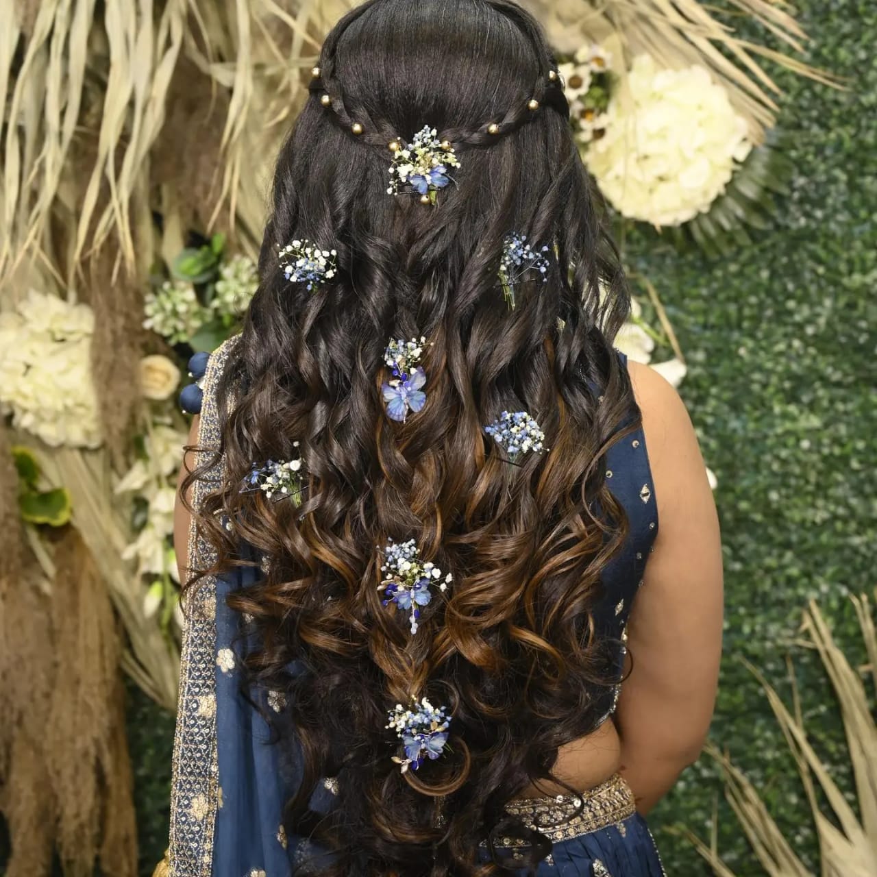 Basic , Advance and International Hairstyling | Shri Naina Makeover & SNM Academy | Shahar Saray Bitiya Collection Second Floor Ratlam