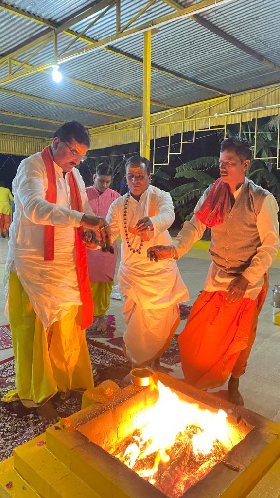 नवग्रह शांति पूजा Shree Baglamukhi Tara Mahashakti Peeth Sarv Siddh Shri Baglamukhi Tara Mahashakti Peeth, Bijana, Shajapur 465001