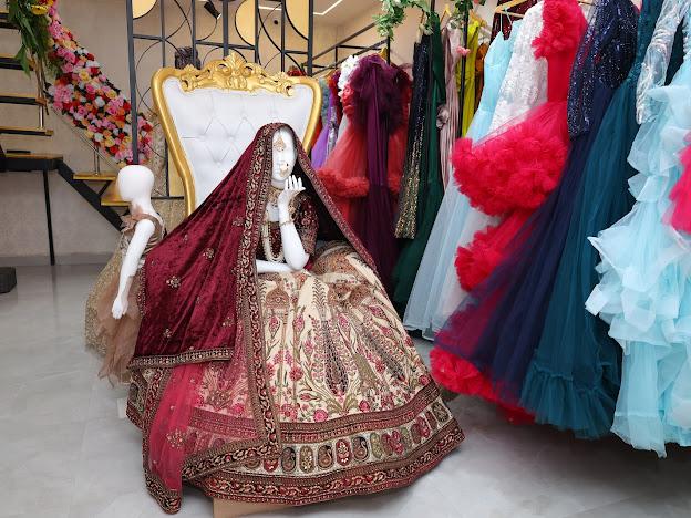 Bespoke Clothing Solutions SUIDHAGA FASHION CENTRE Near Swaymbhu Ganesh Mandir, Pmt Chowk Bhosari 411039