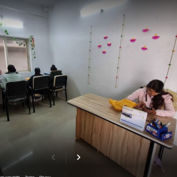 Customer Care | PRANEEL ENTERPRISES | 18 Amar Singh Marg, Third Floor 307, Devraj Tower Freeganj Ujjain